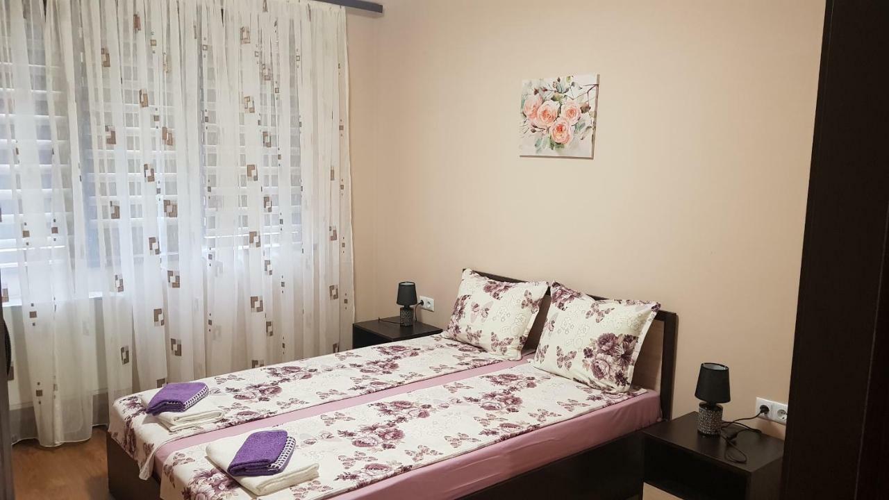 Studio Kamelia Kazanlŭk Esterno foto