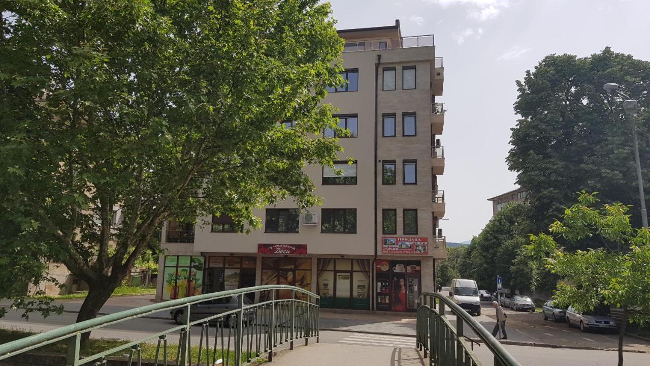 Studio Kamelia Kazanlŭk Esterno foto