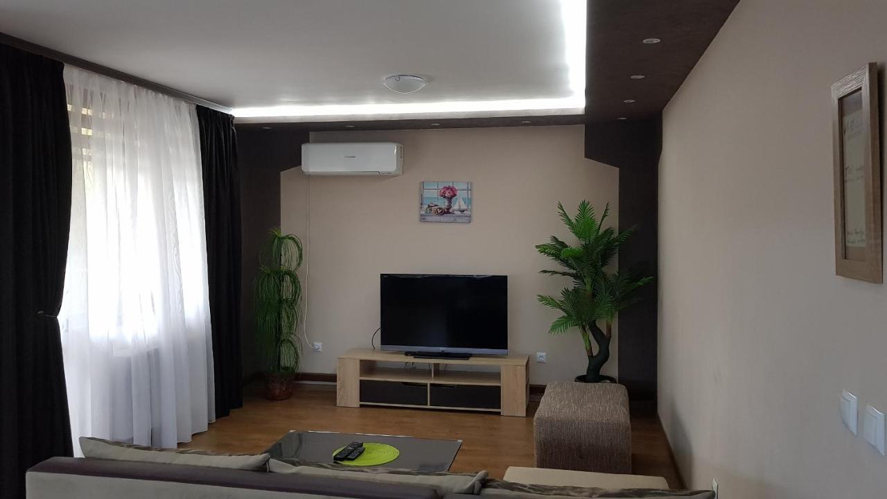 Studio Kamelia Kazanlŭk Esterno foto